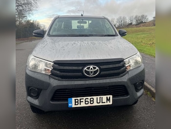 Used Toyota Hilux 2018 for sale - 76663717: Photo