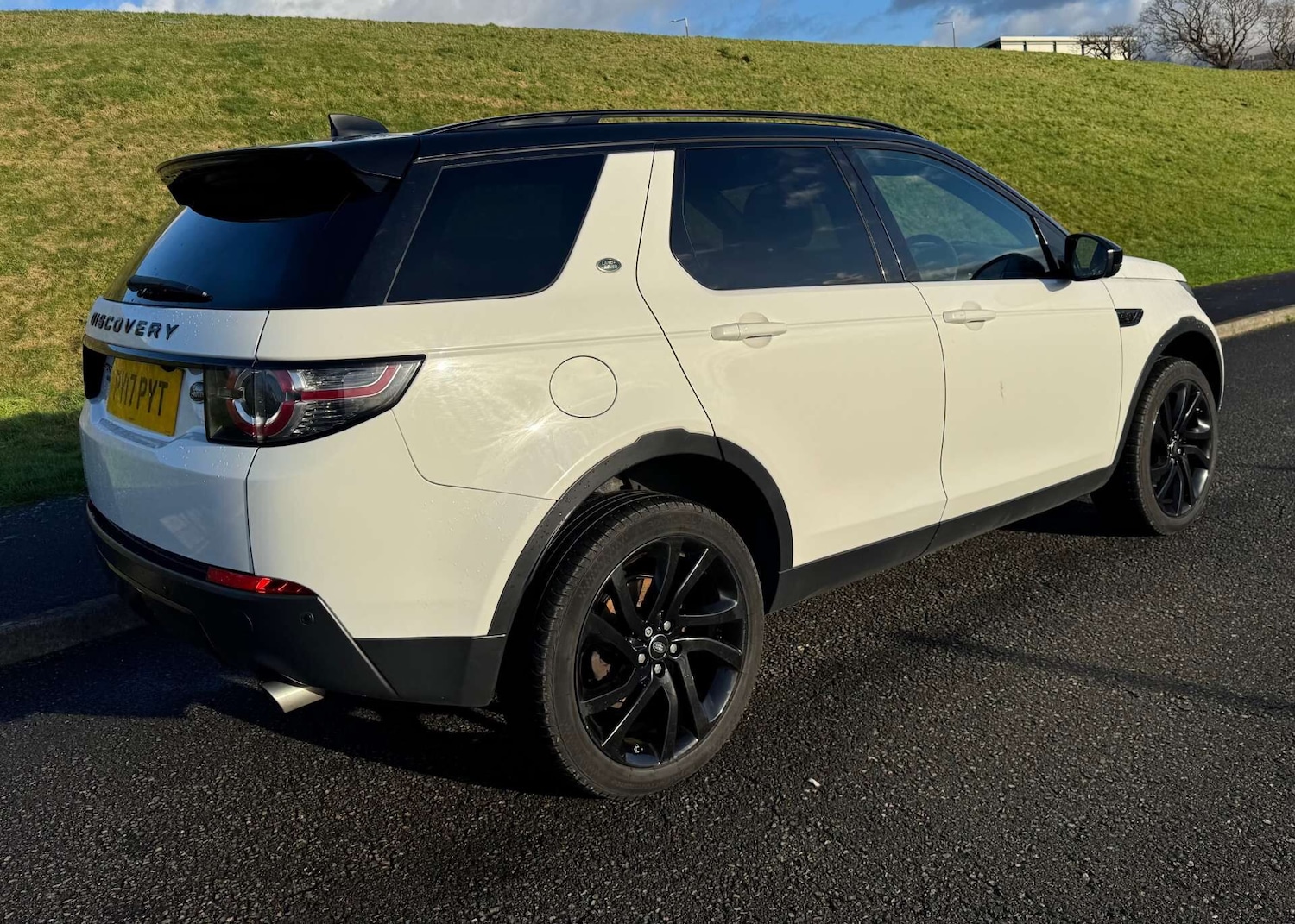 Used Land Rover Discovery Sport 2017 for sale - 76968506: Photo 4