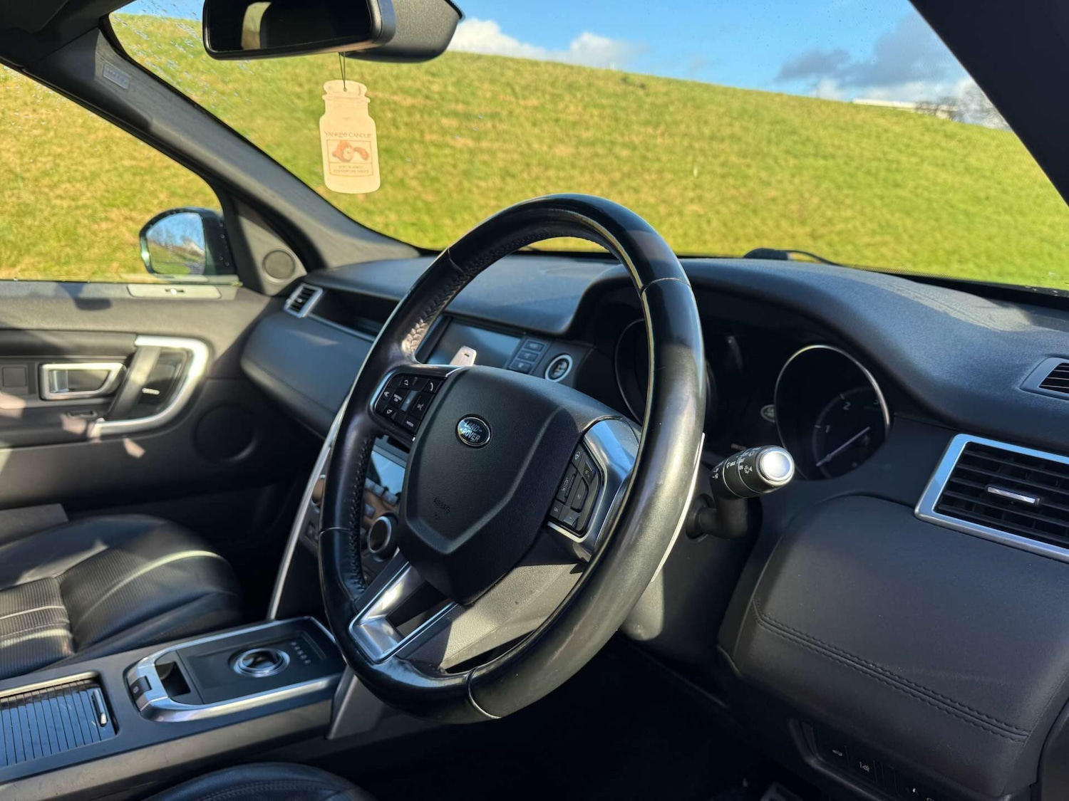 Used Land Rover Discovery Sport 2017 for sale - 76968506: Photo 7