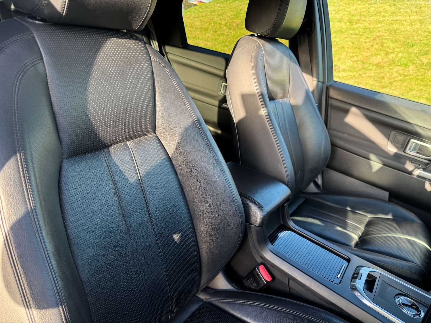 Used Land Rover Discovery Sport 2017 for sale - 76968506: Photo 8