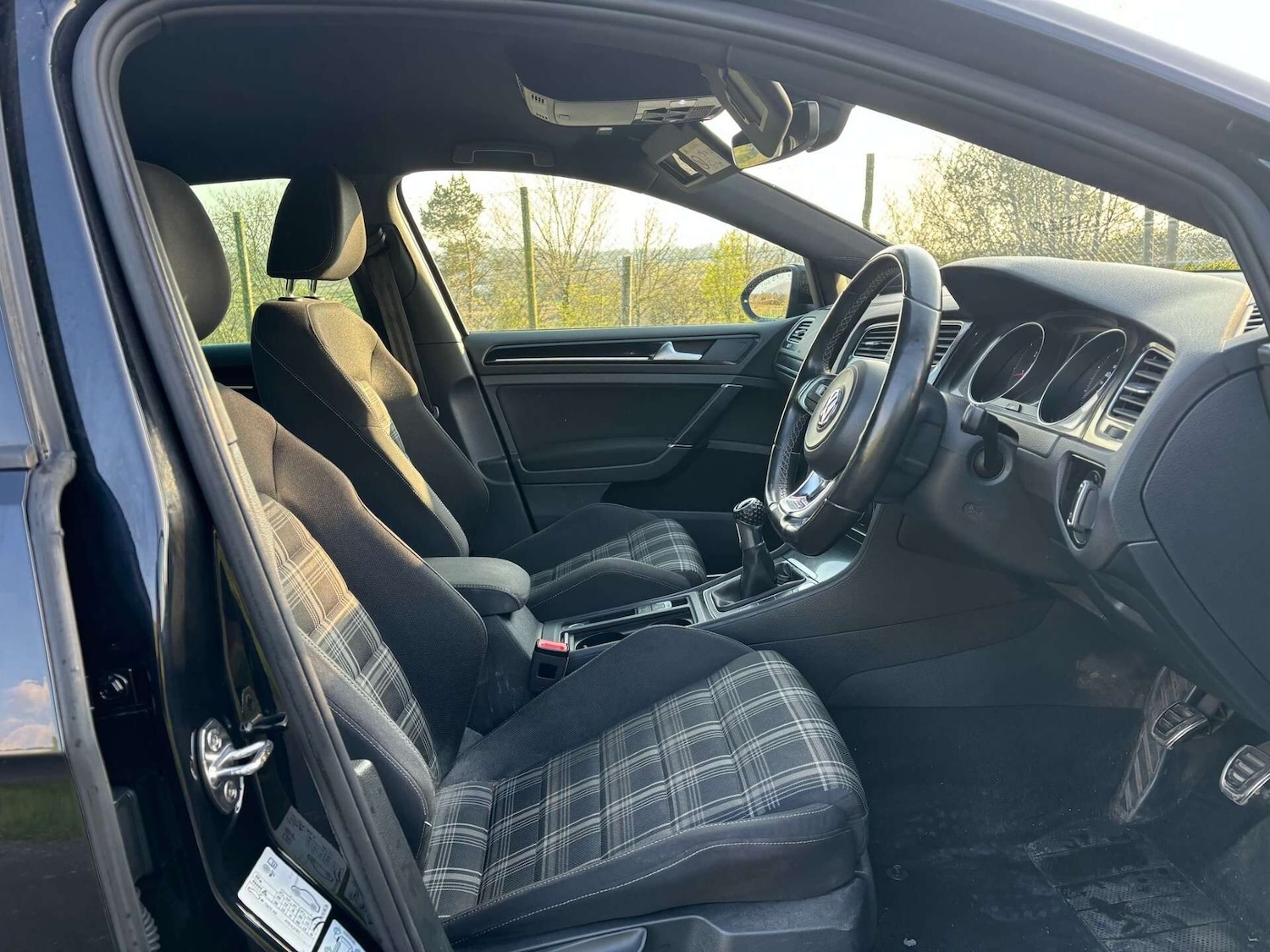 Used Volkswagen Golf 2017 for sale - 76734657: Photo 11