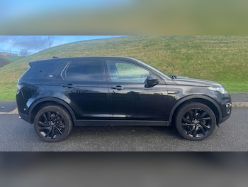 Used Land Rover Discovery Sport 2017 for sale - 77003573: Photo