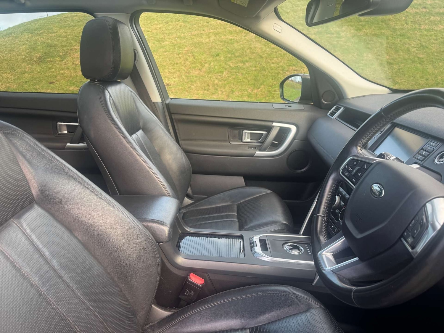 Used Land Rover Discovery Sport 2017 for sale - 77003573: Photo 6