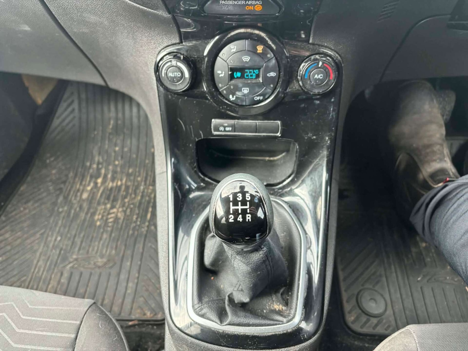 Used Ford Fiesta 2014 for sale - 77707952: Photo 15