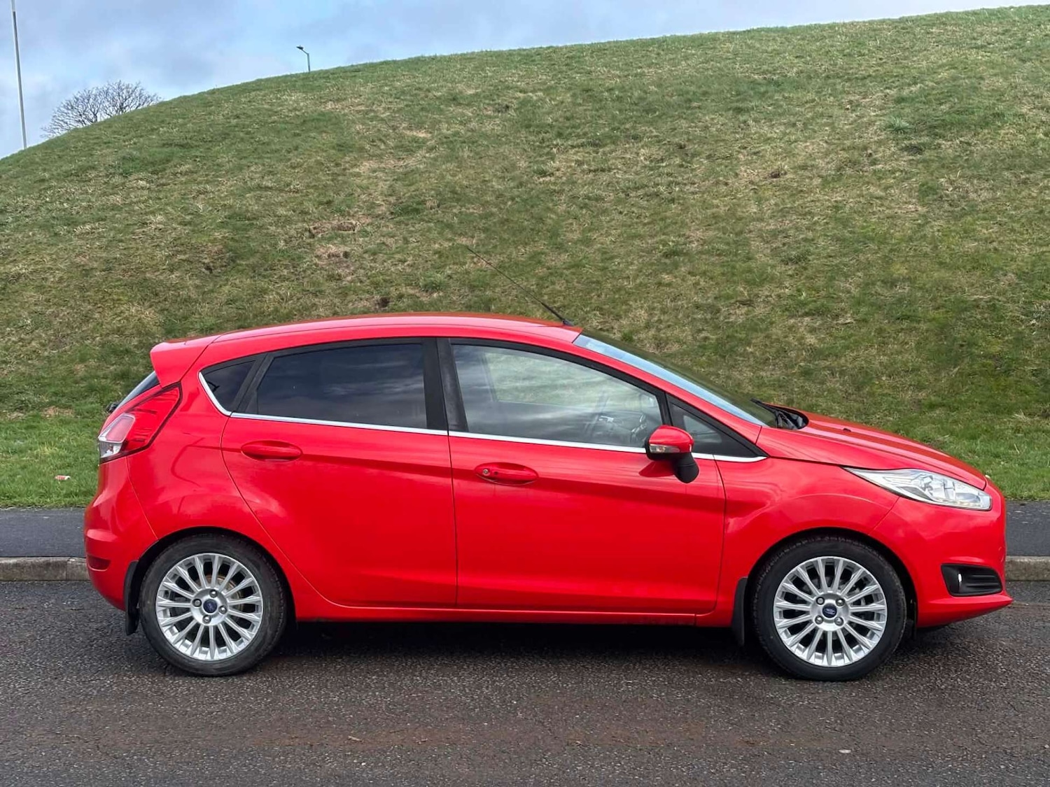Used Ford Fiesta 2014 for sale - 77707952: Photo 4
