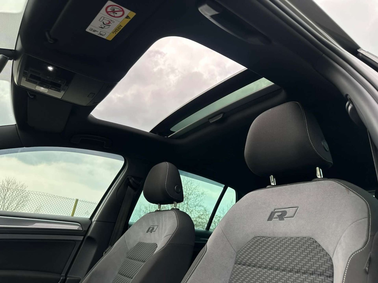 Used Volkswagen Golf 2018 for sale - 77760750: Photo 10