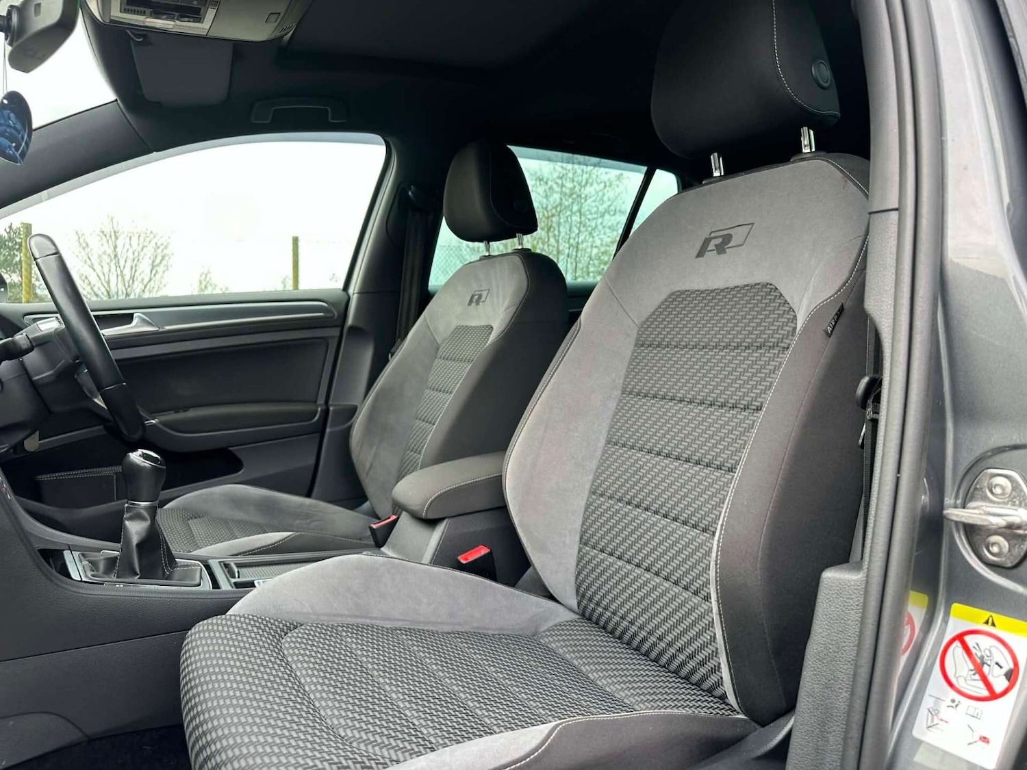 Used Volkswagen Golf 2018 for sale - 77760750: Photo 14