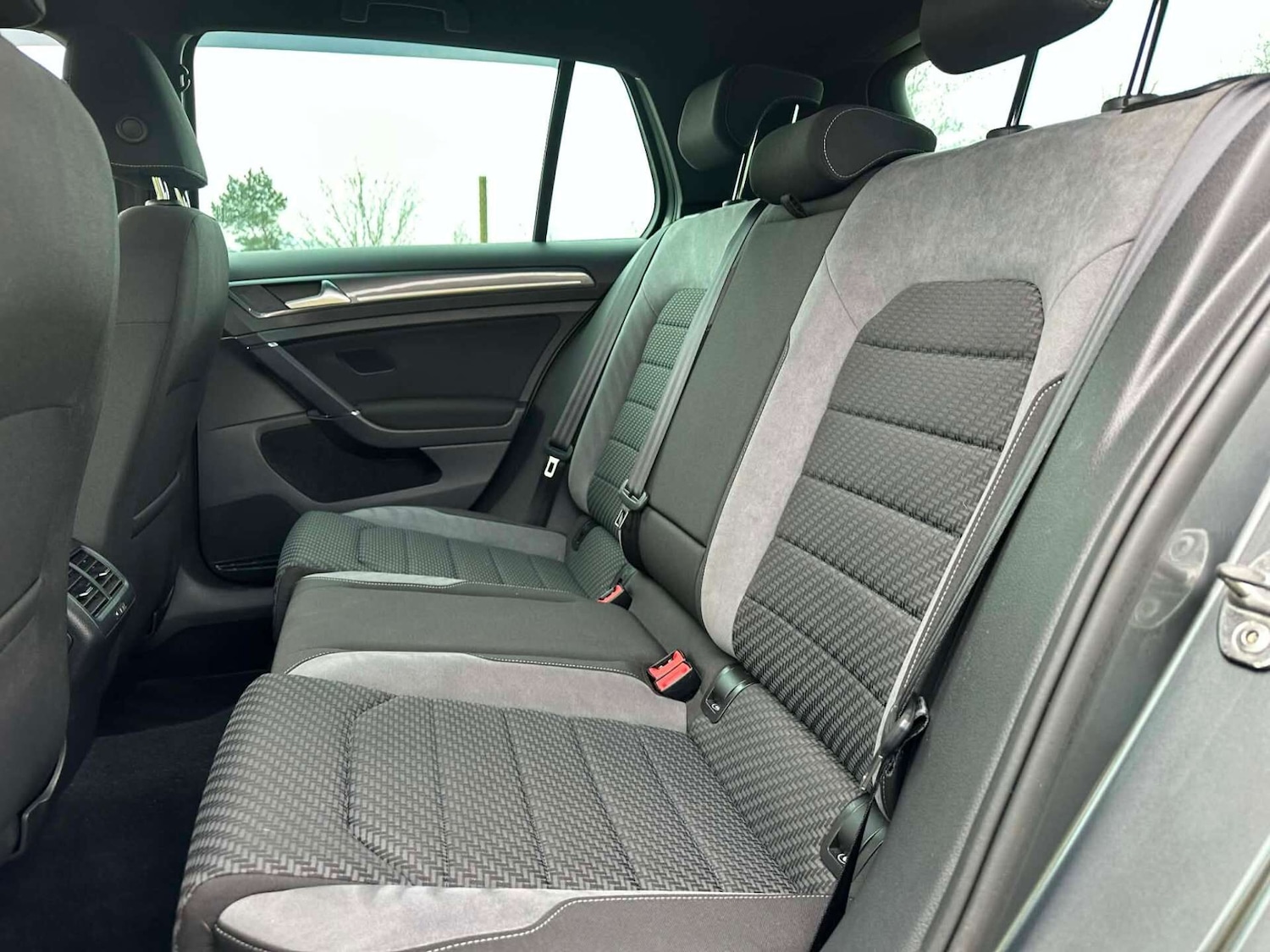 Used Volkswagen Golf 2018 for sale - 77760750: Photo 21