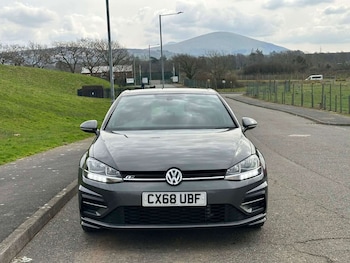 Used Volkswagen Golf 2018 for sale - 77760750: Photo