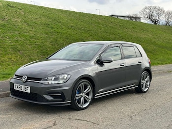 Used Volkswagen Golf 2018 for sale - 77760750: Photo
