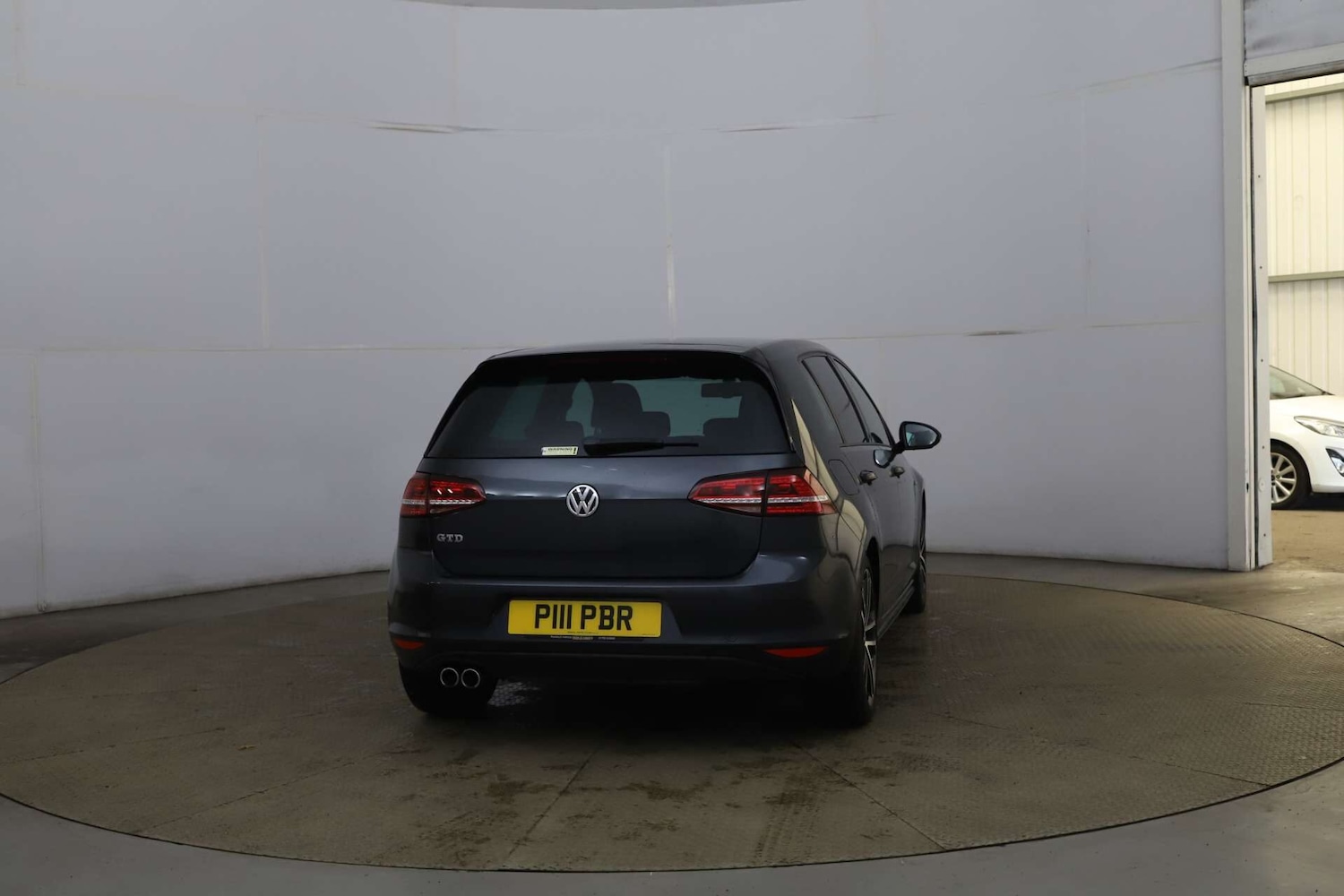 Used Volkswagen Golf 2014 for sale - 76205829: Photo 3