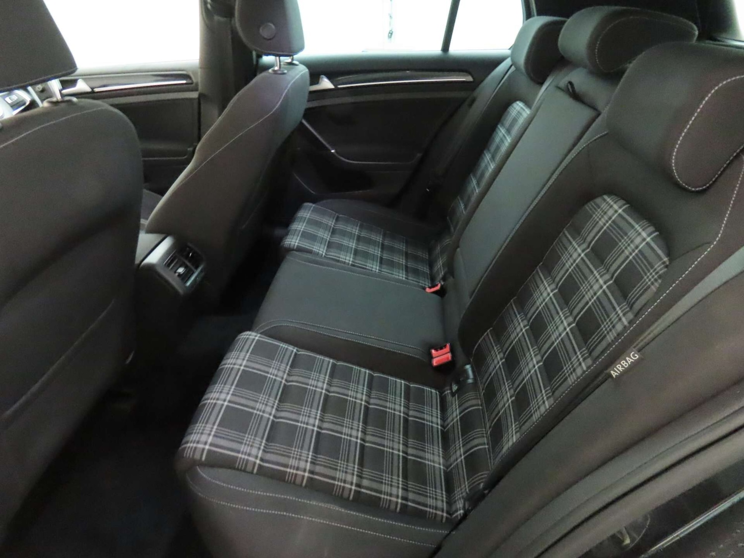 Used Volkswagen Golf 2014 for sale - 76205829: Photo 7