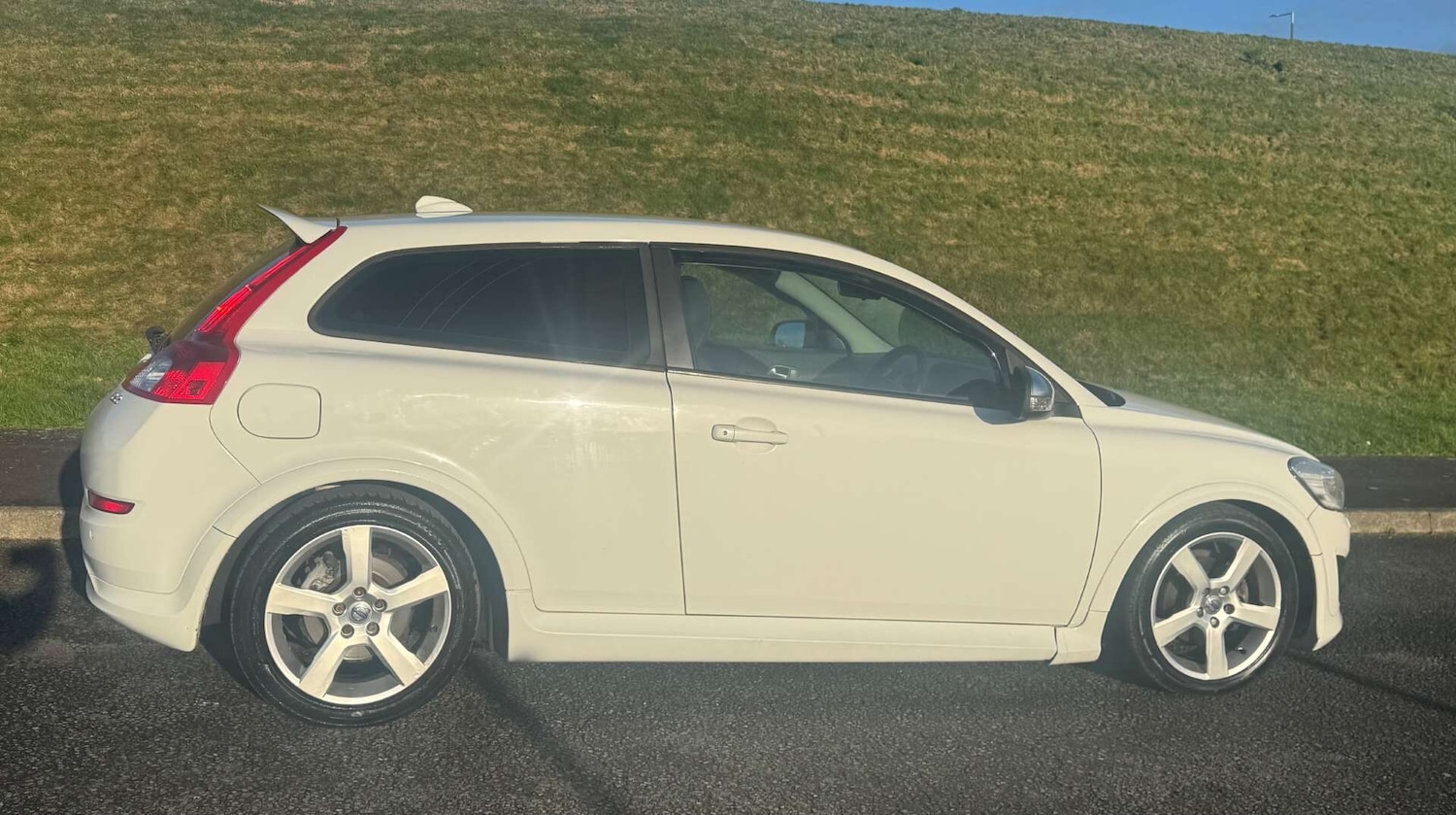 Used Volvo C30 2012 for sale - 77001317: Photo 3