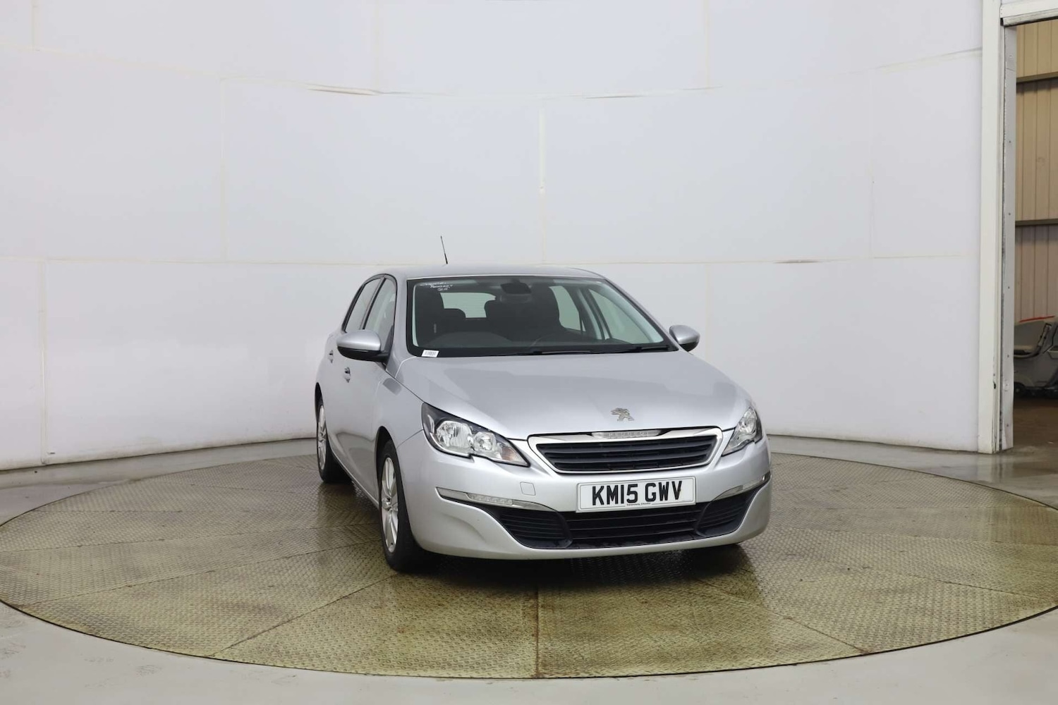 Used Peugeot 308 2015 for sale - 77742659: Photo 1