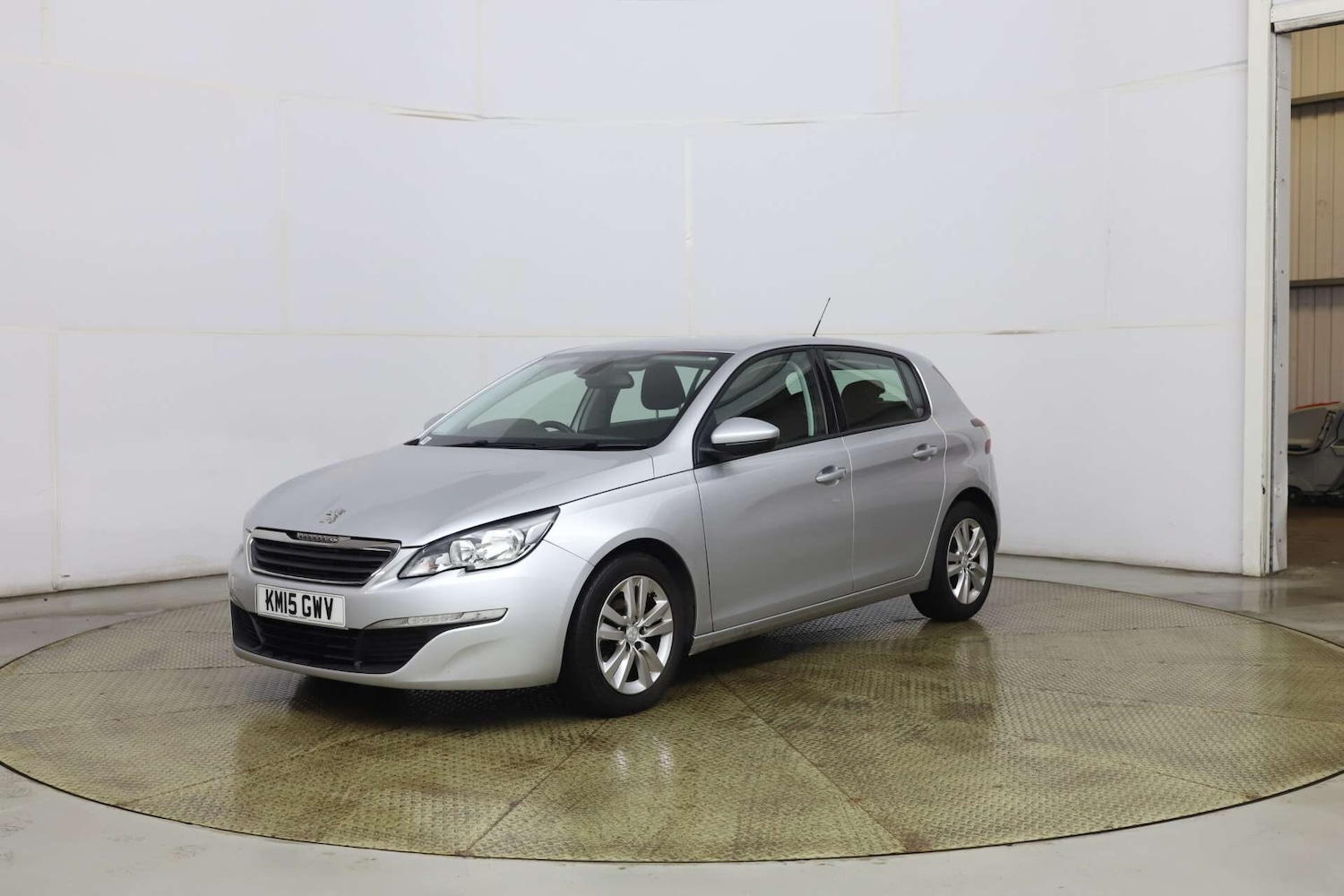 Used Peugeot 308 2015 for sale - 77742659: Photo 3