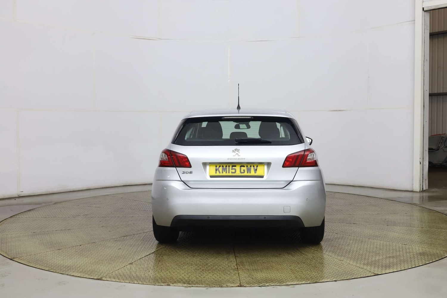 Used Peugeot 308 2015 for sale - 77742659: Photo 4