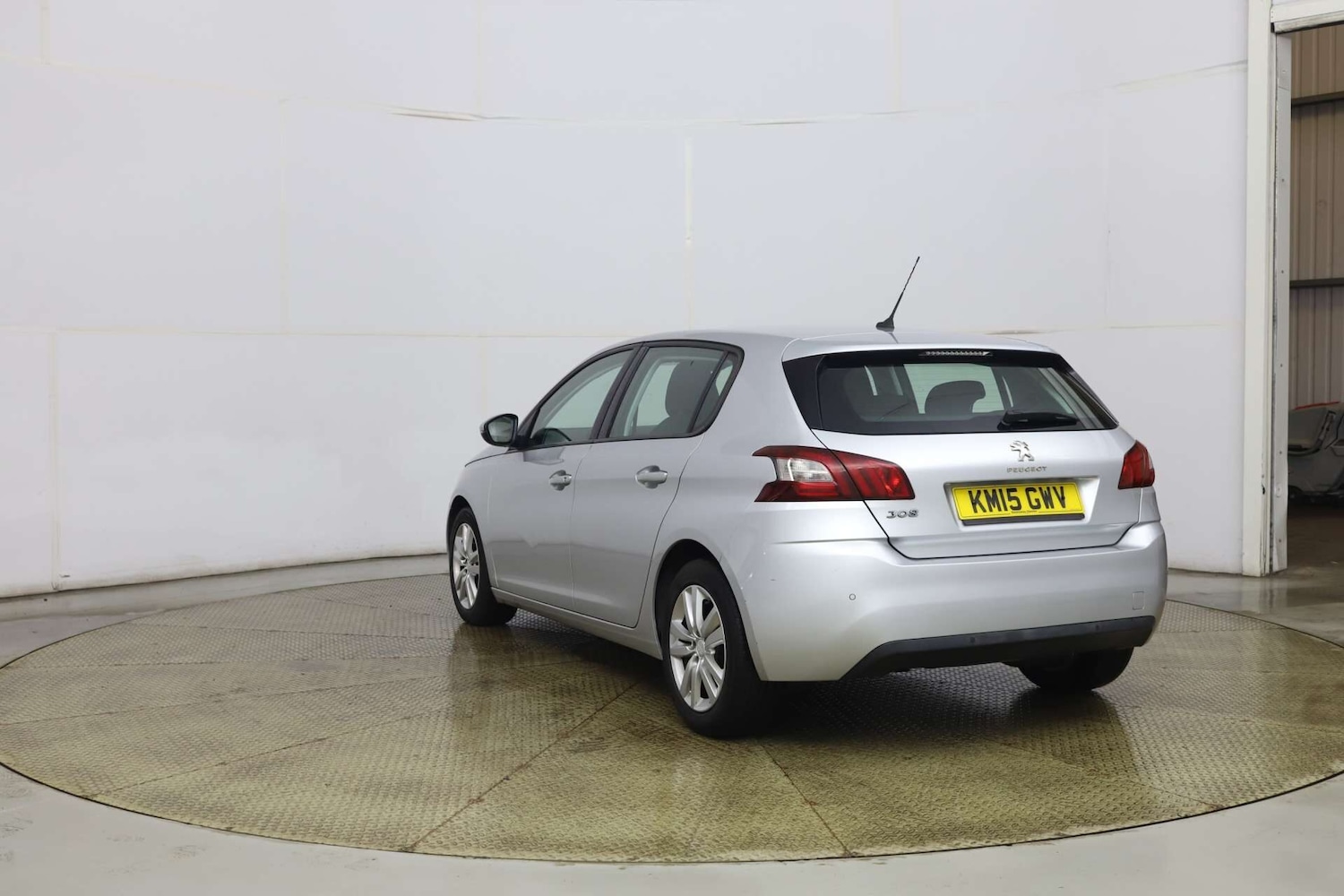 Used Peugeot 308 2015 for sale - 77742659: Photo 5