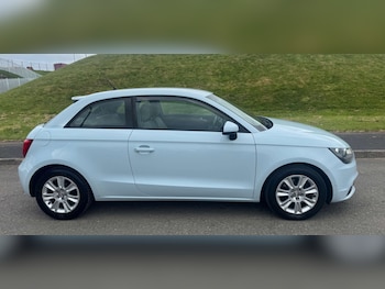 Used Audi A1 2011 for sale - 78673739: Photo