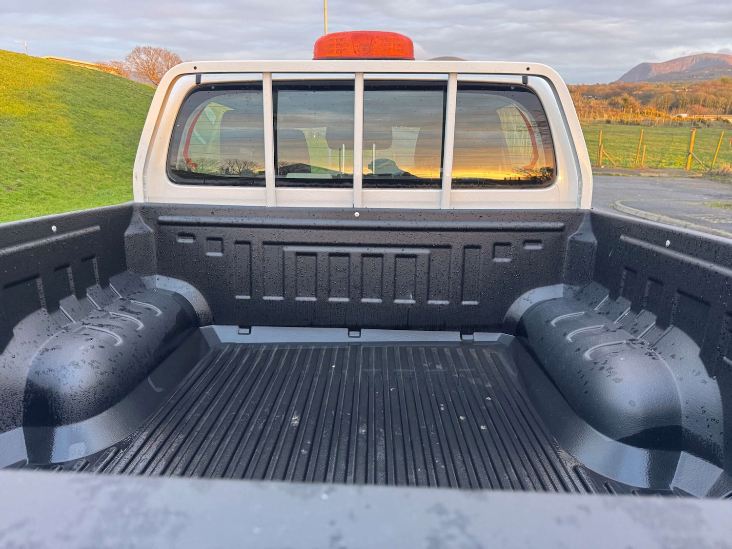 Used Toyota Hilux 2021 for sale - 78053180: Photo 9