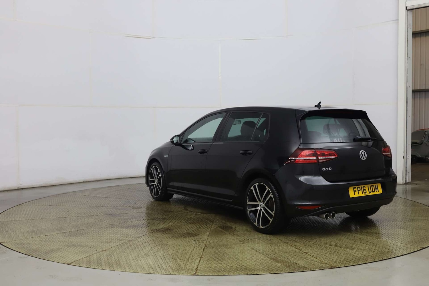 Used Volkswagen Golf 2016 for sale - 77662071: Photo 5