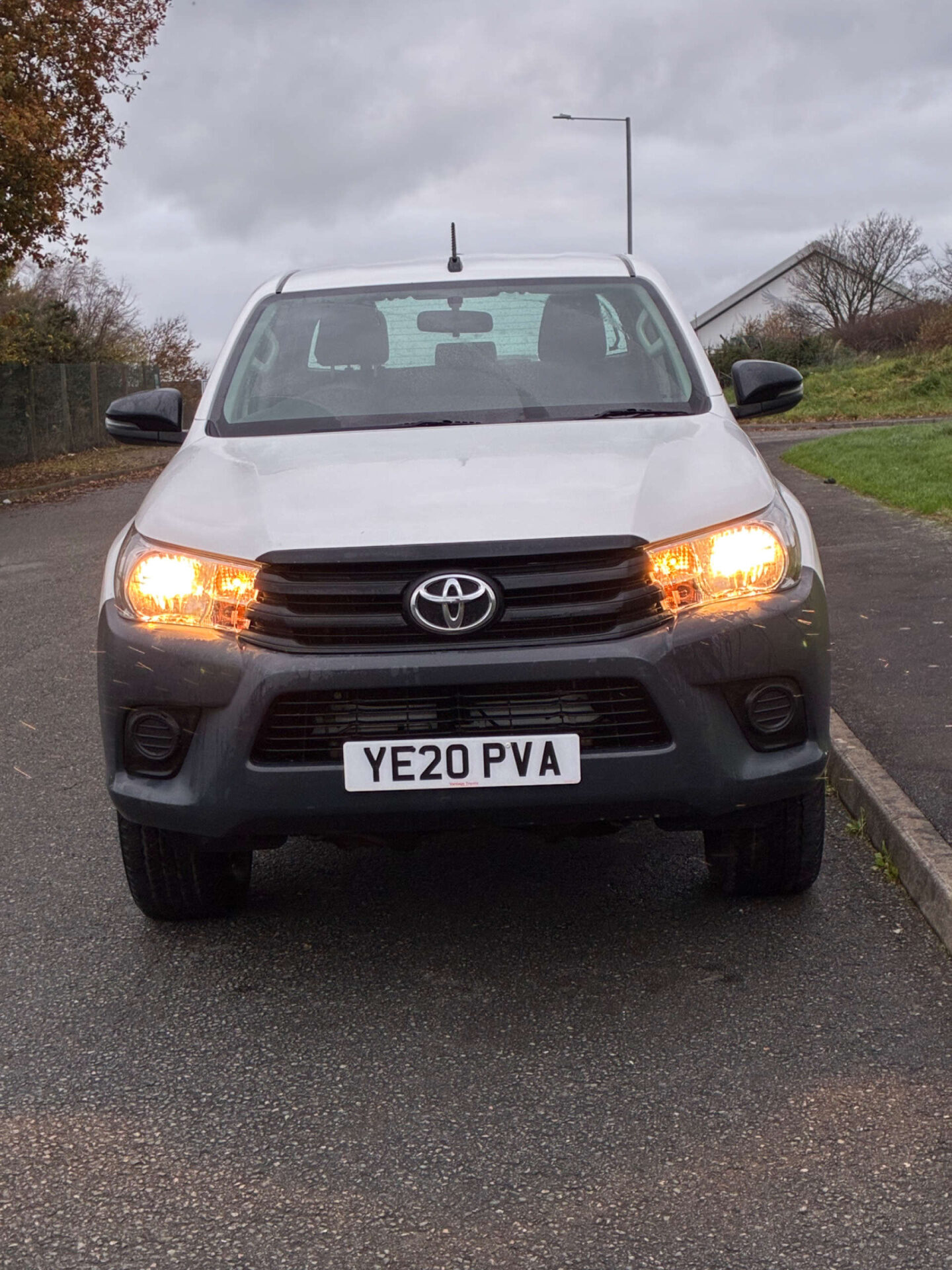 Used Toyota Hilux 2020 for sale - 76481216: Photo 2