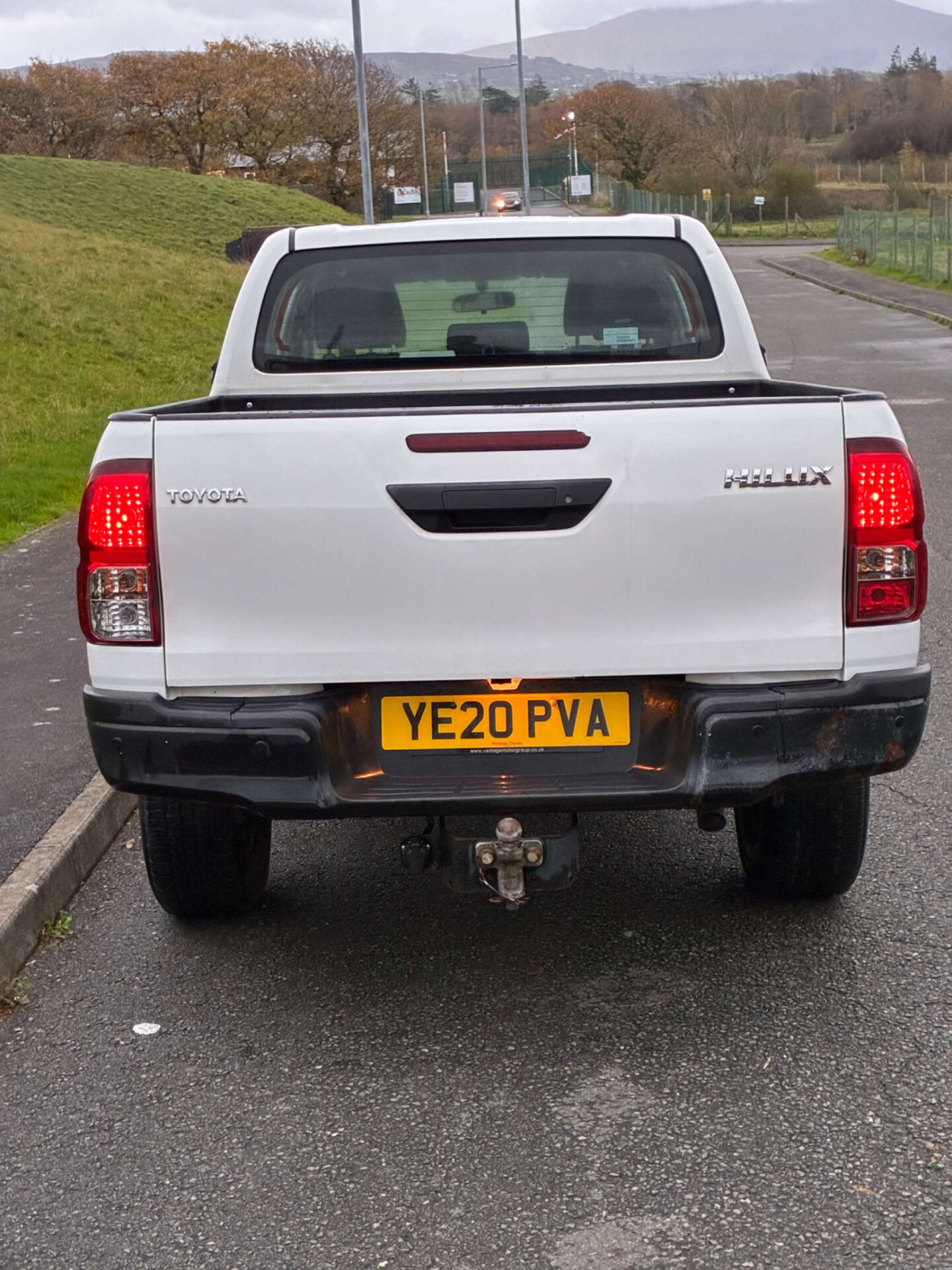 Used Toyota Hilux 2020 for sale - 76481216: Photo 6