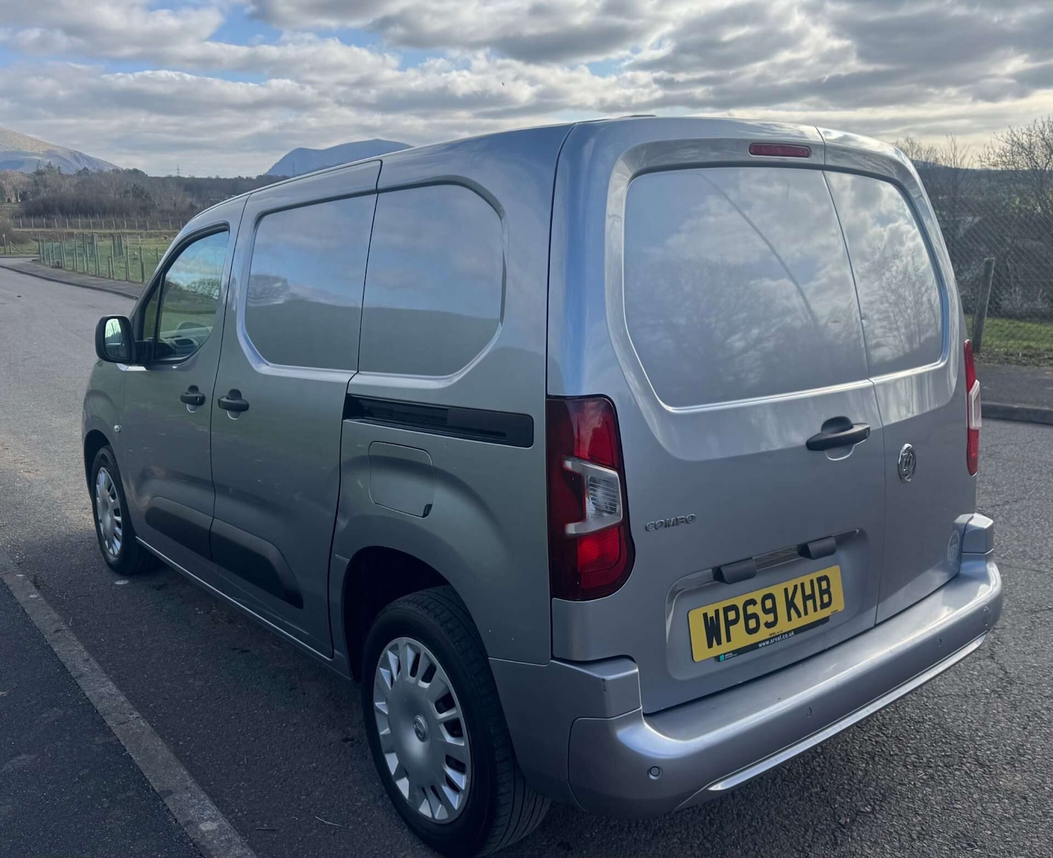 Used Vauxhall Combo 2019 for sale - 77490798: Photo 6