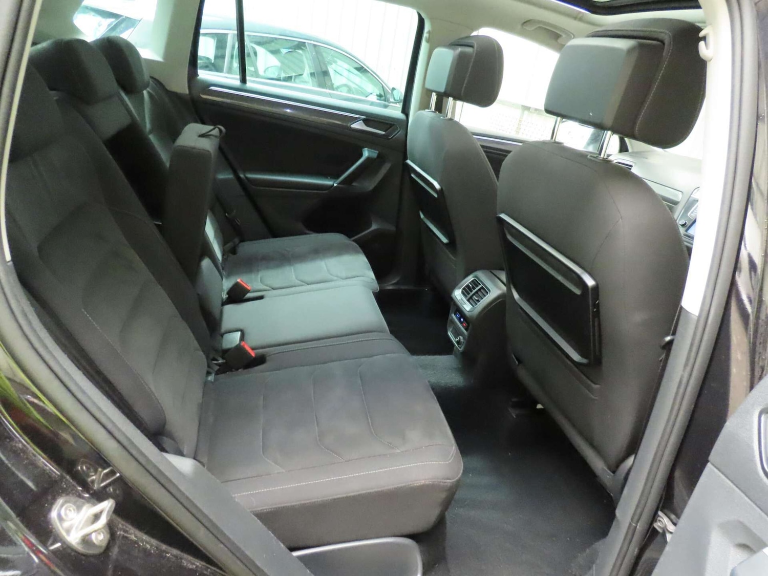 Used Volkswagen Tiguan 2017 for sale - 78141019: Photo 10