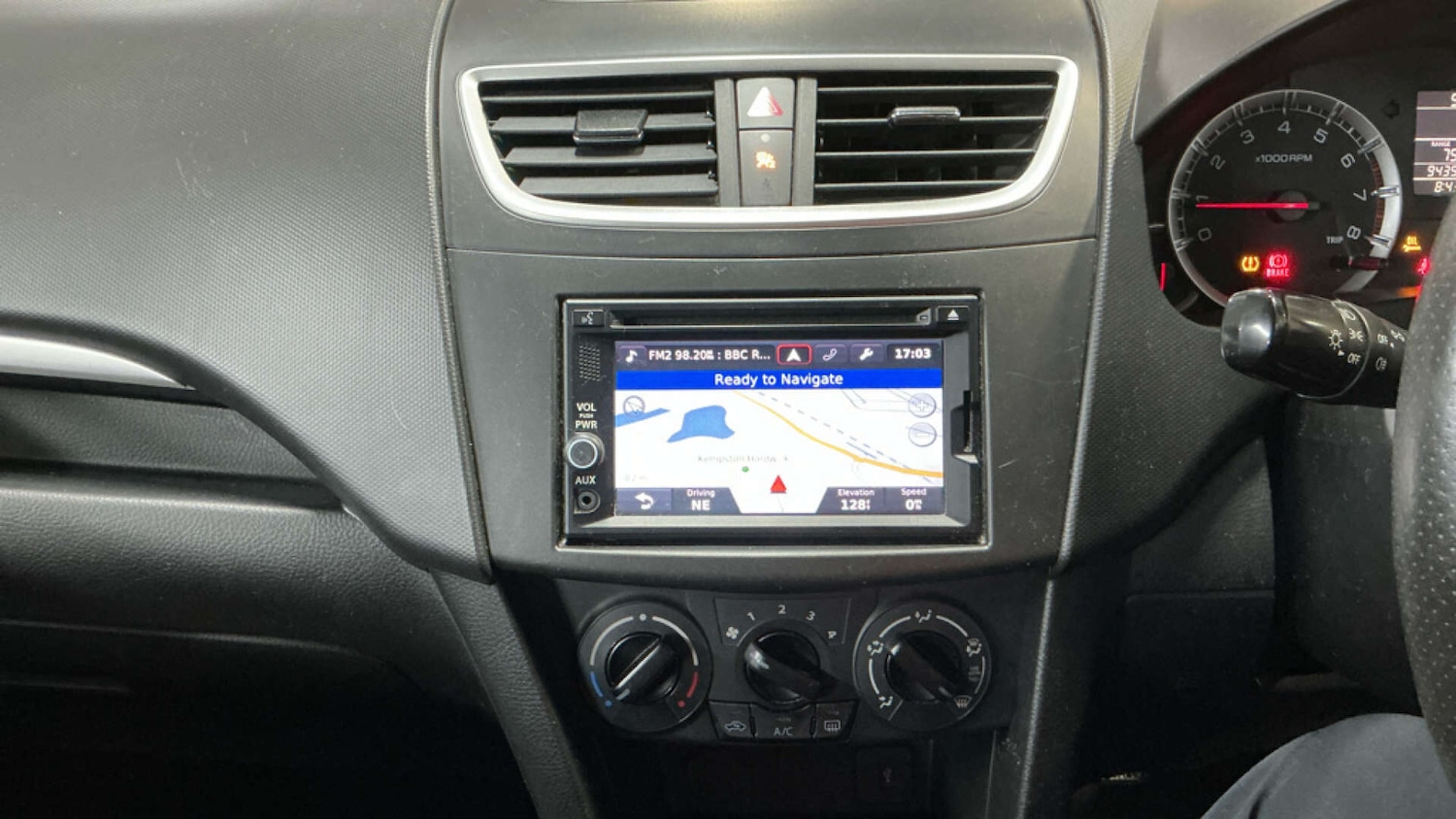 Used Suzuki Swift 2016 for sale - 76762054: Photo 11