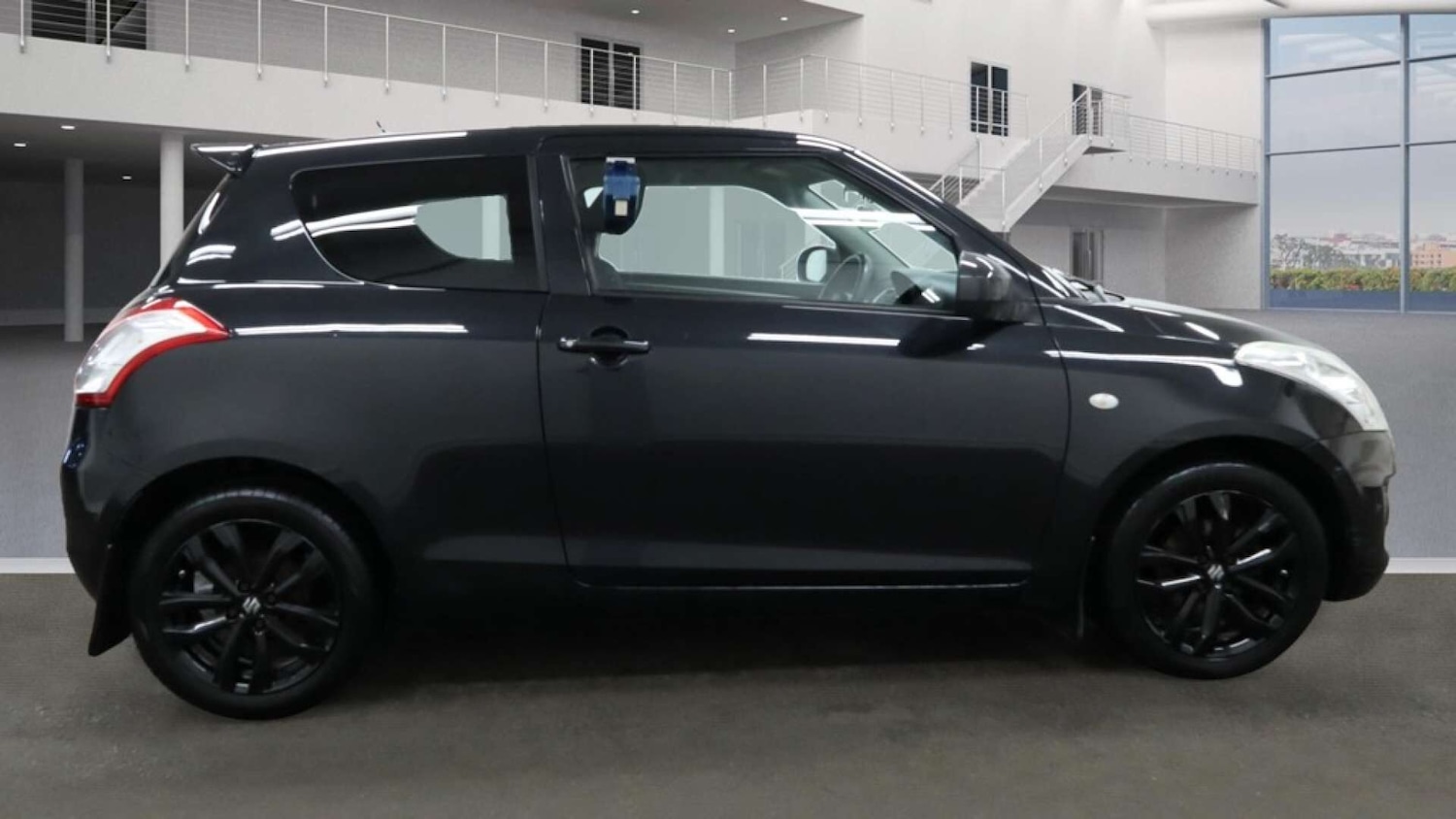 Used Suzuki Swift 2016 for sale - 76762054: Photo 5