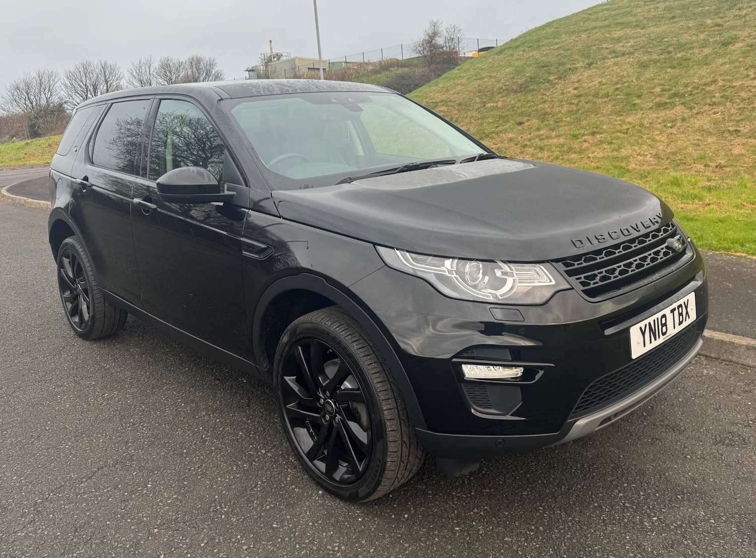 Used Land Rover Discovery Sport 2018 for sale - 76707440: Photo 1