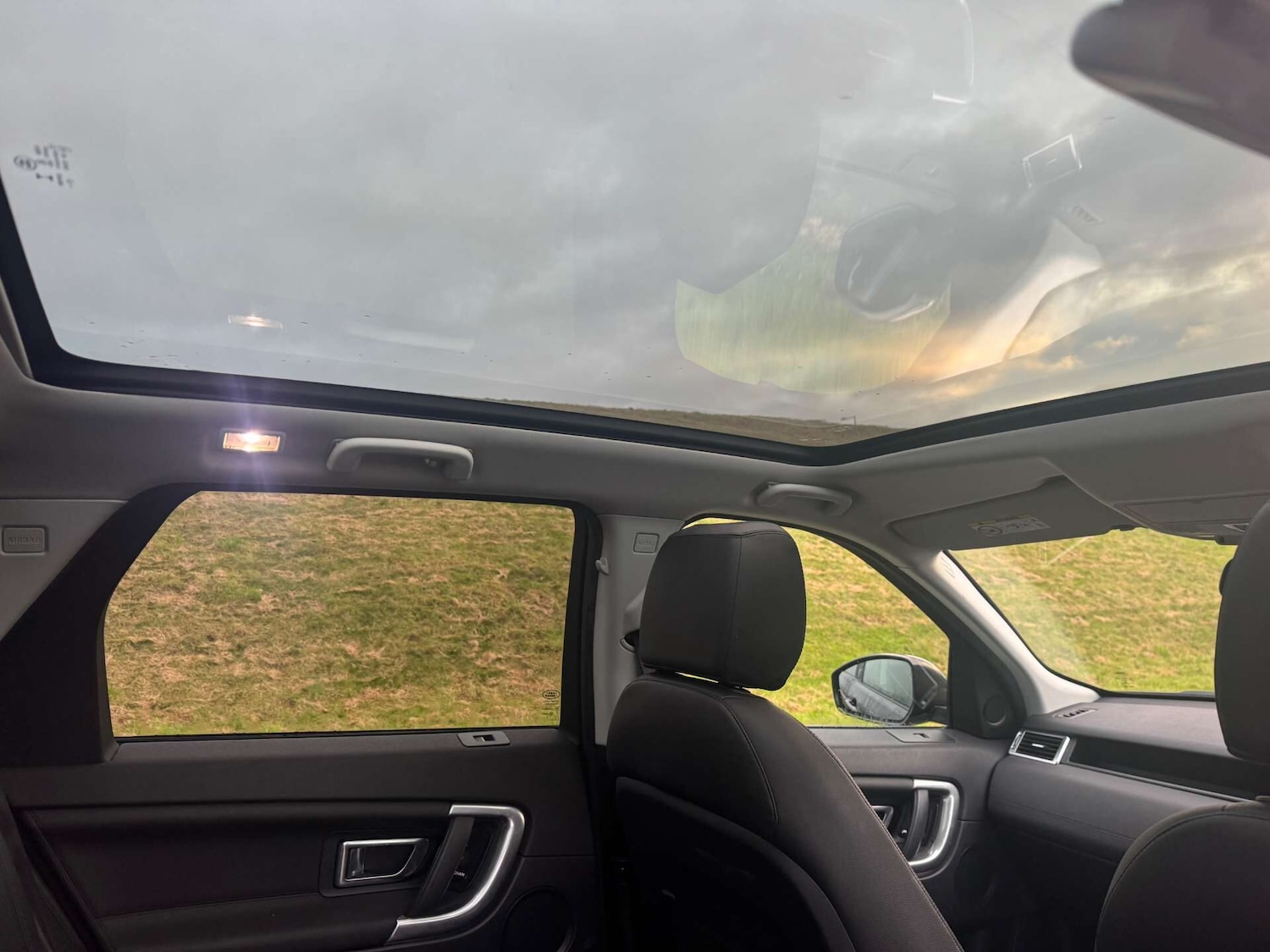 Used Land Rover Discovery Sport 2018 for sale - 76707440: Photo 11