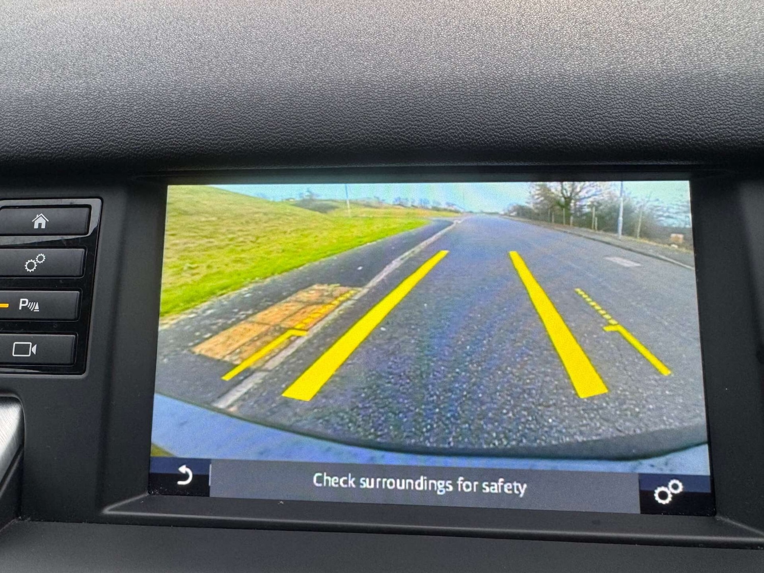 Used Land Rover Discovery Sport 2018 for sale - 76707440: Photo 20