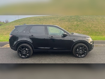 Used Land Rover Discovery Sport 2018 for sale - 76707440: Photo