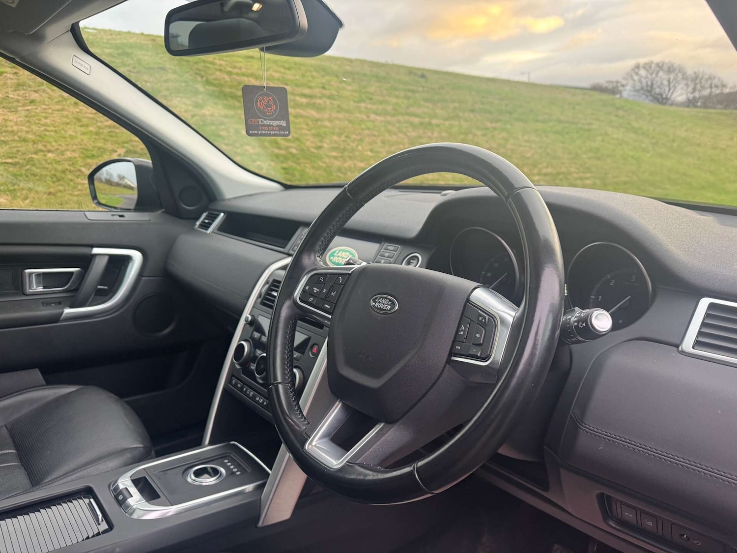 Used Land Rover Discovery Sport 2018 for sale - 76707440: Photo 7