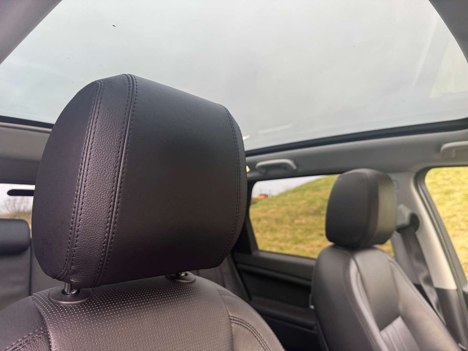 Used Land Rover Discovery Sport 2018 for sale - 76707440: Photo 9