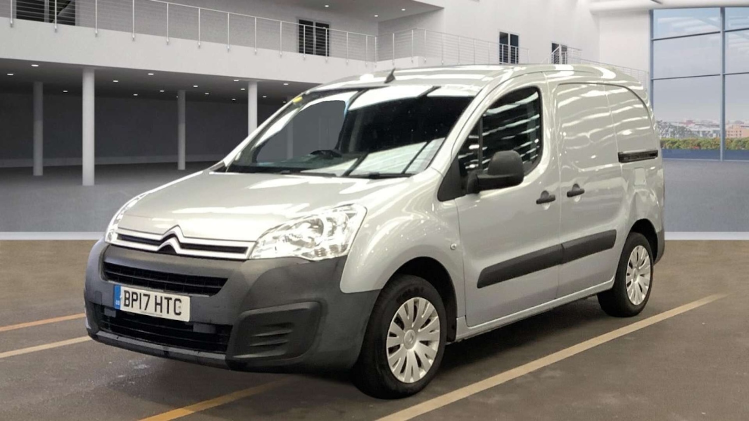 Used Citroen Berlingo 2017 for sale - 77635782: Photo 2