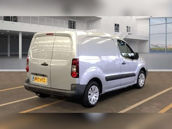Used Citroen Berlingo 2017 for sale - 77635782: Photo