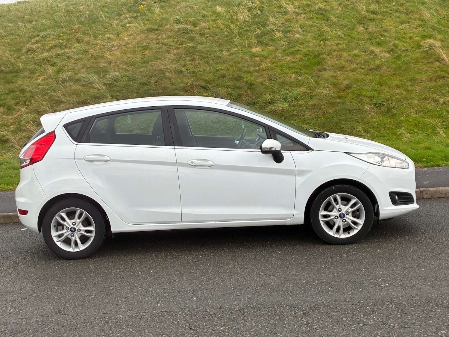 Used Ford Fiesta 2015 for sale - 76613565: Photo 8