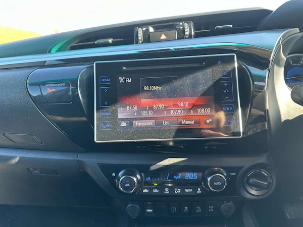 Used Toyota Hilux 2019 for sale - 74816875: Photo 19
