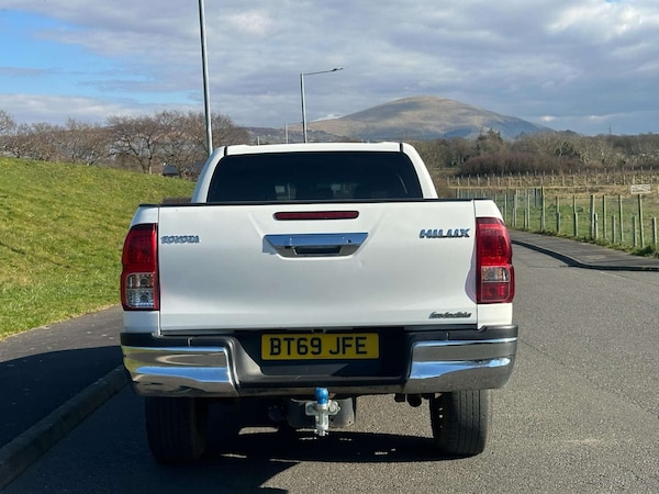 Used Toyota Hilux 2019 for sale - 74816875: Photo 5