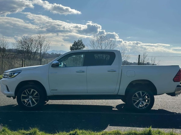 Used Toyota Hilux 2019 for sale - 74816875: Photo 7