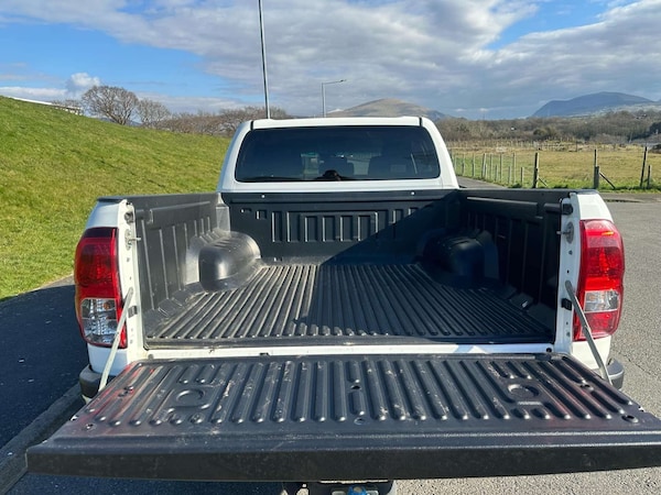 Used Toyota Hilux 2019 for sale - 74816875: Photo 9