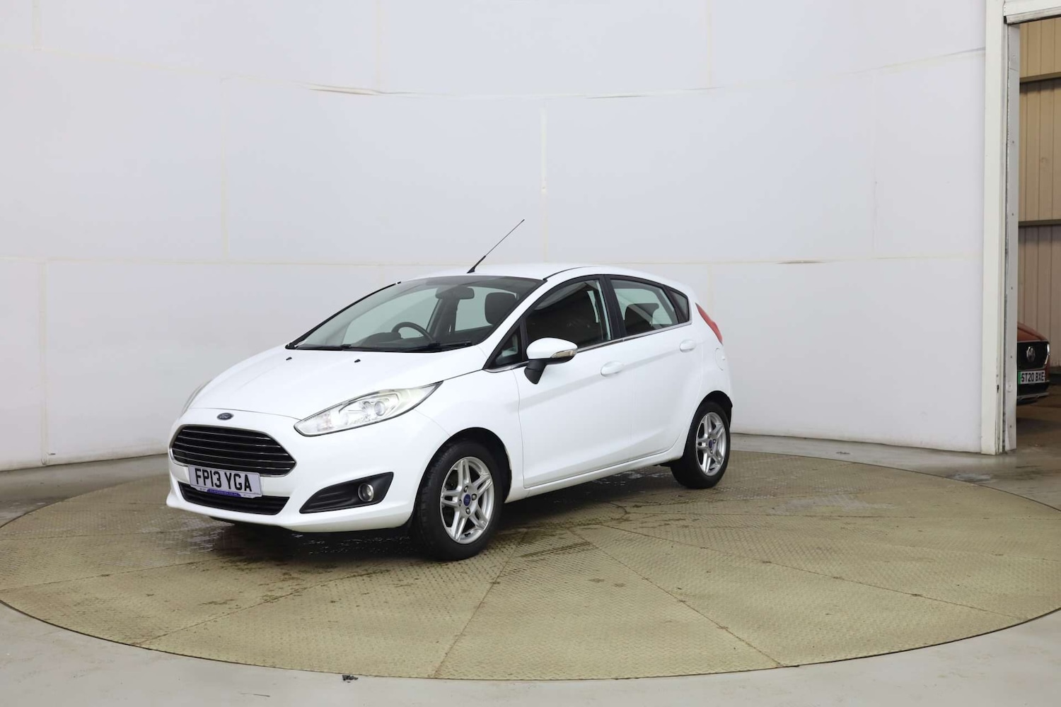 Used Ford Fiesta 2013 for sale - 77530420: Photo 3