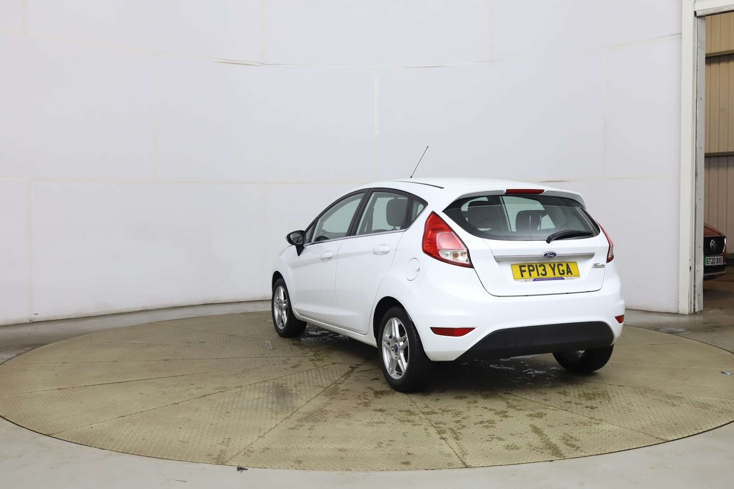 Used Ford Fiesta 2013 for sale - 77530420: Photo 4
