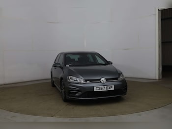 Used Volkswagen Golf 2017 for sale - 76941507: Photo