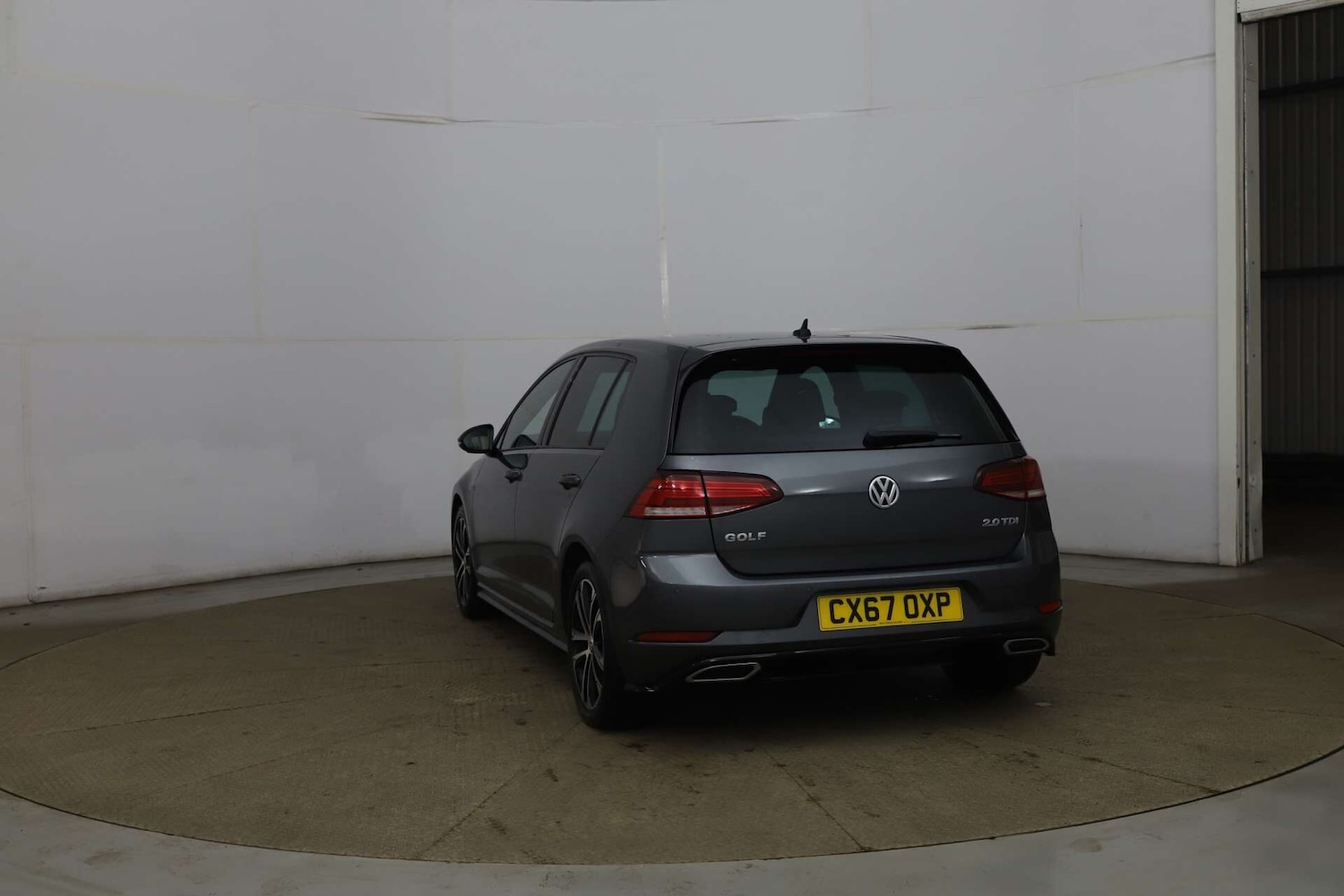 Used Volkswagen Golf 2017 for sale - 76941507: Photo 5