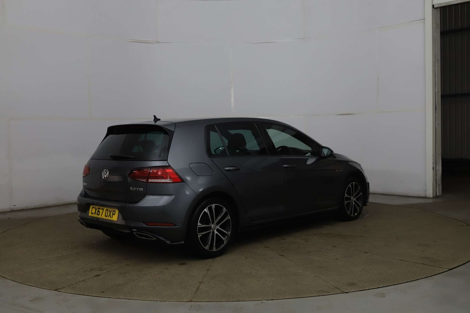 Used Volkswagen Golf 2017 for sale - 76941507: Photo 6