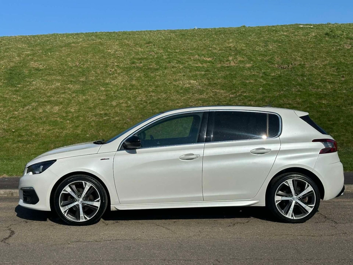 Used Peugeot 308 2019 for sale - 77742663: Photo 4