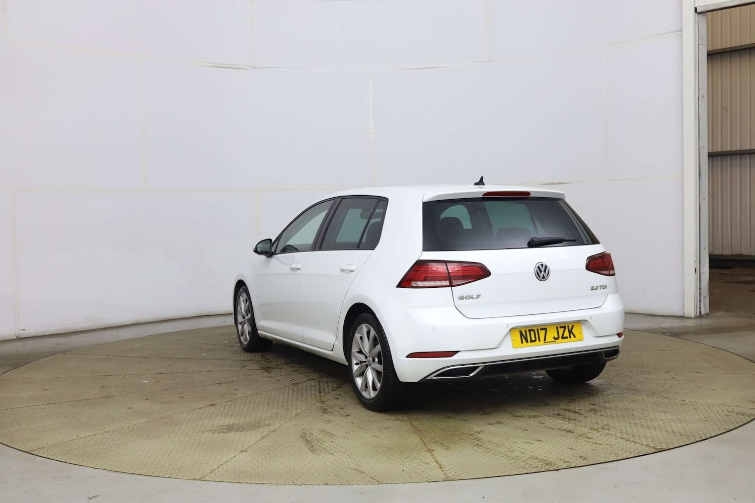 Used Volkswagen Golf 2017 for sale - 77431203: Photo 5